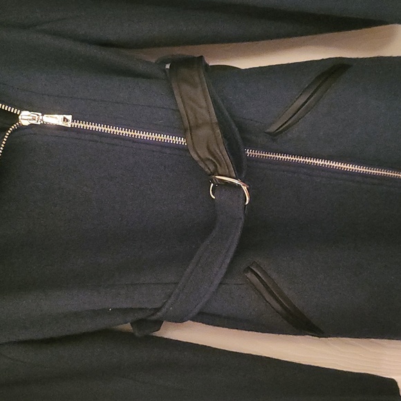 Jacket - Picture 2 of 4